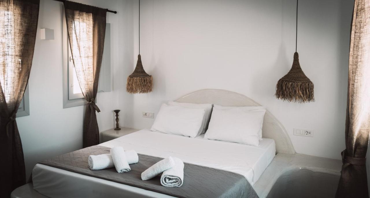 Bianco Diverso Suites Imerovigli  Esterno foto