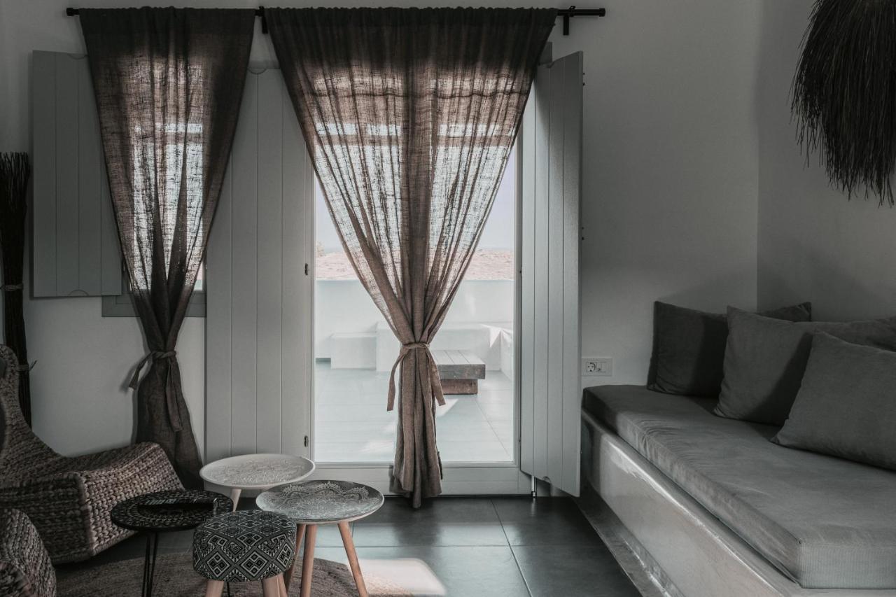 Bianco Diverso Suites Imerovigli  Esterno foto