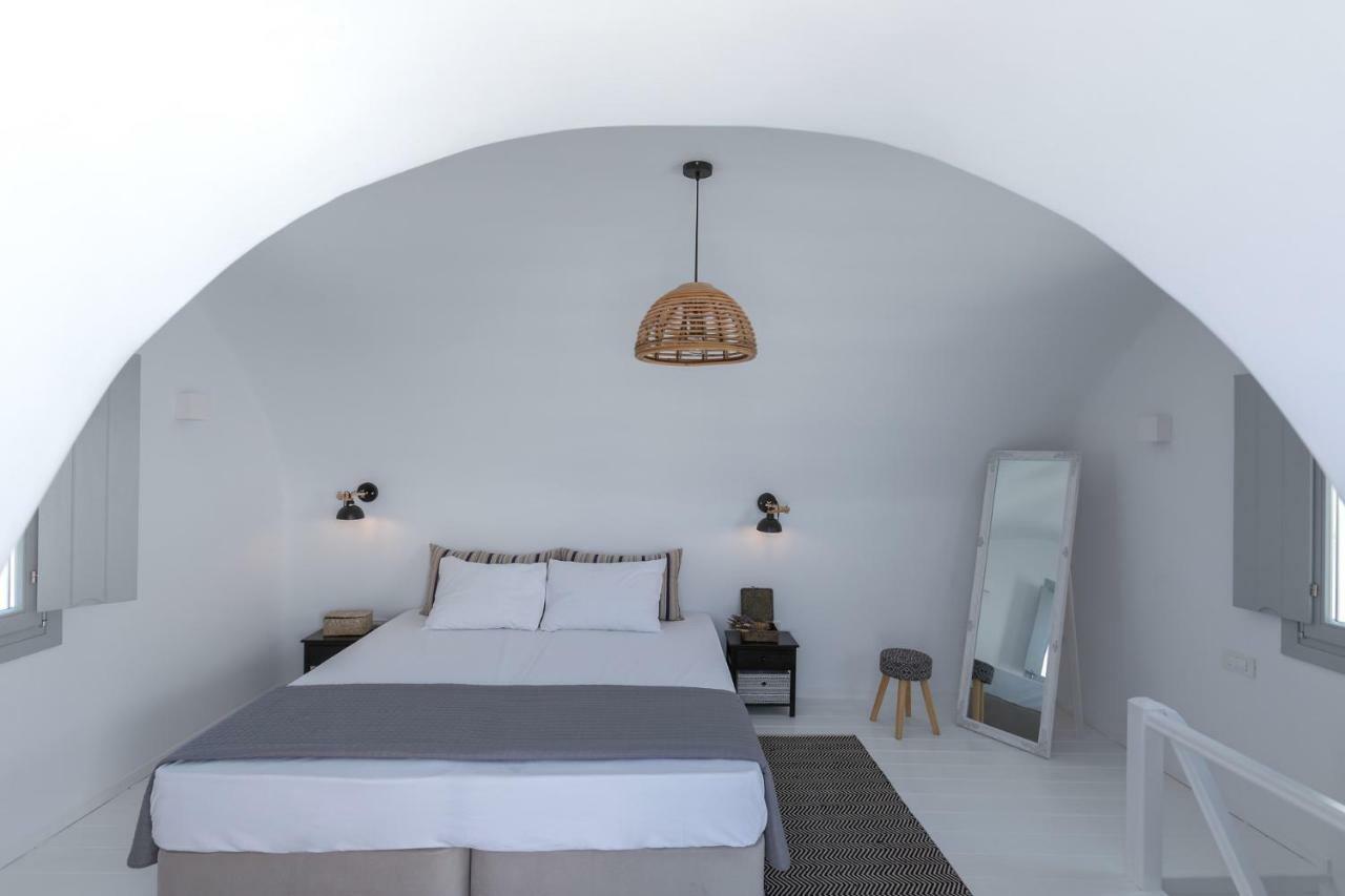 Bianco Diverso Suites Imerovigli  Esterno foto
