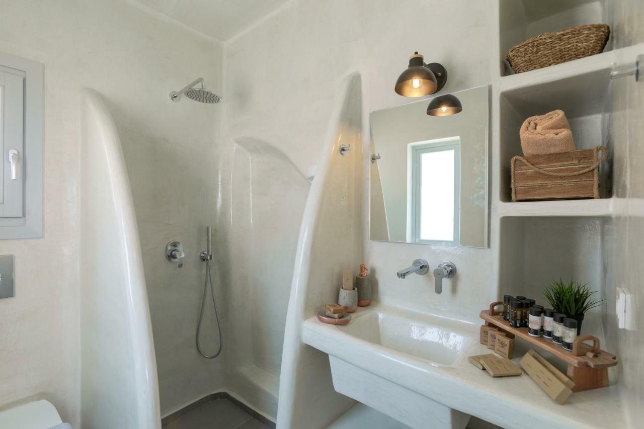 Bianco Diverso Suites Imerovigli  Esterno foto