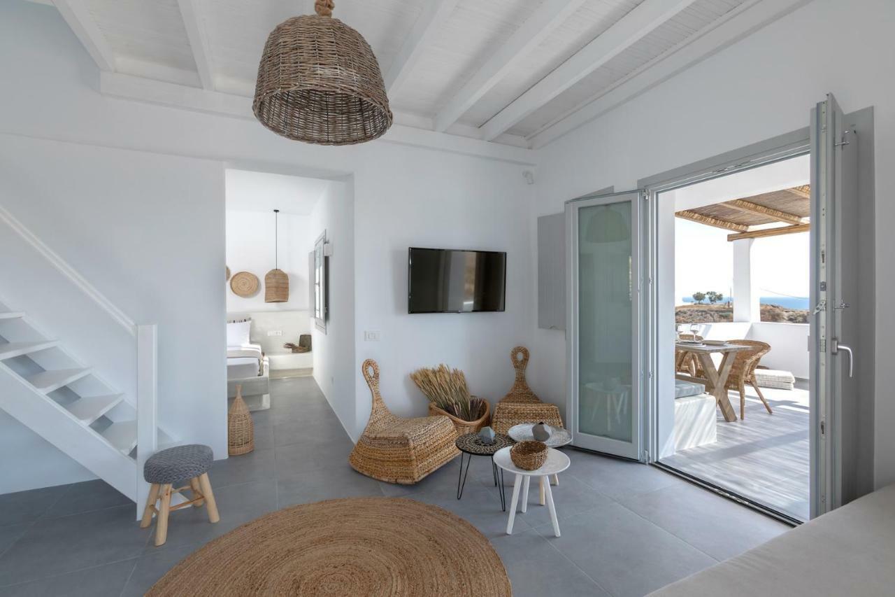 Bianco Diverso Suites Imerovigli  Esterno foto